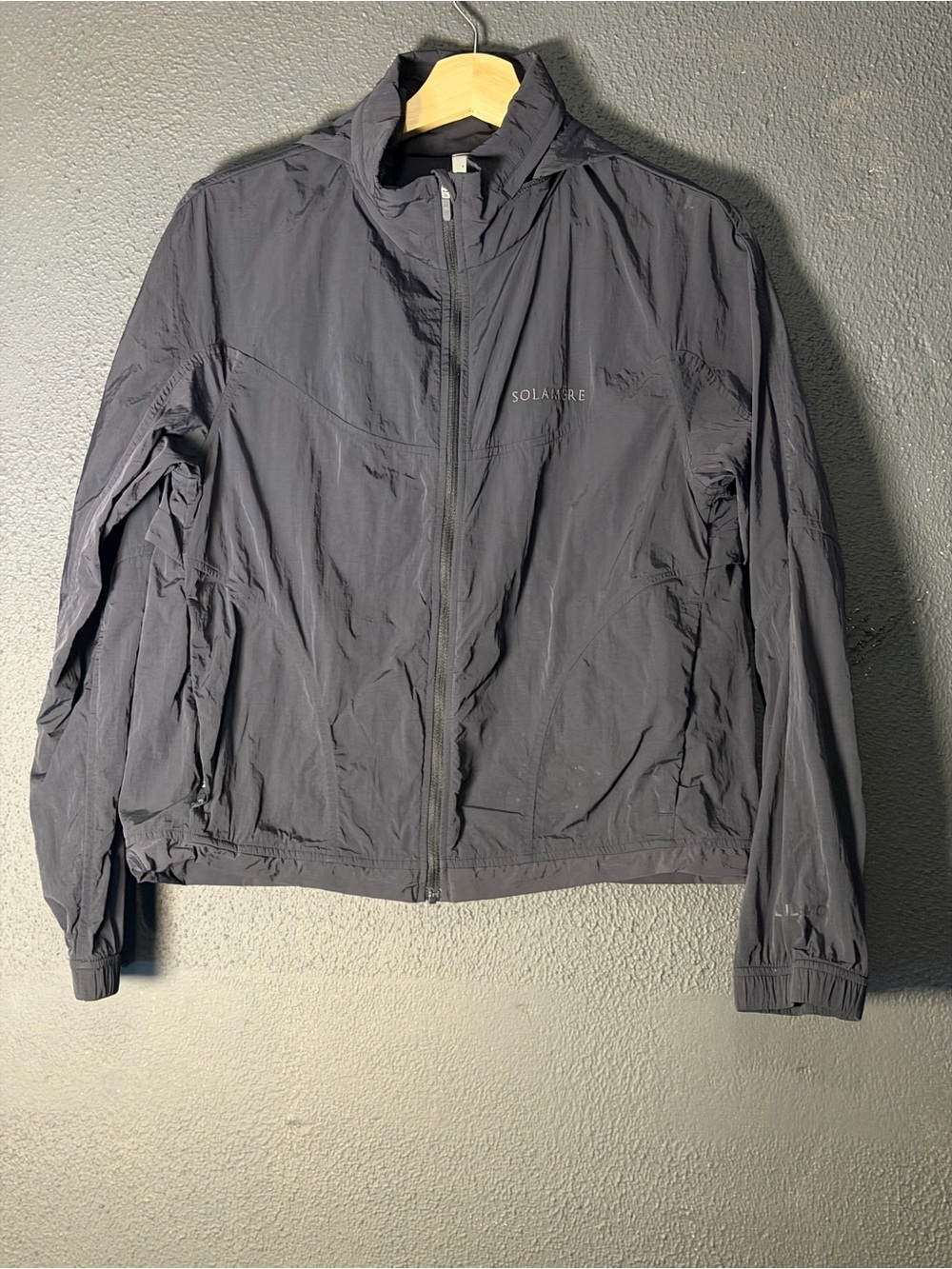 lululemon women’s Black Solaire Windbreaker Jacket